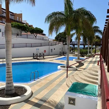 Ocean Sunset Willa *